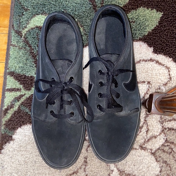 Nike men sneakers - Picture 2 of 4